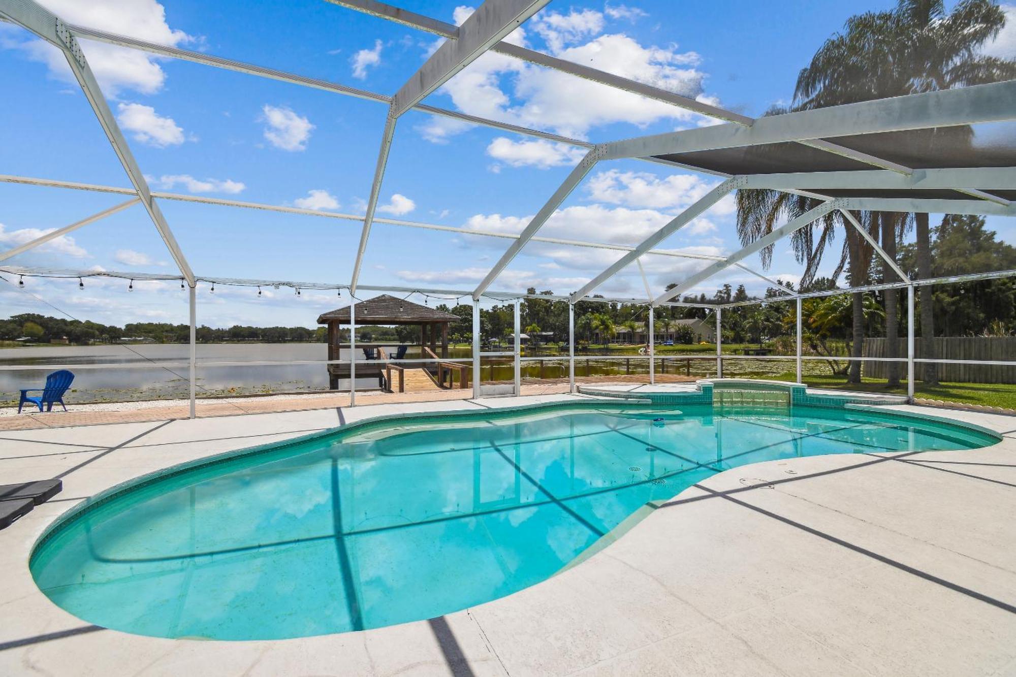 Lake House Westchase Area. Heated Pool Waterfront! Tampa Exterior photo