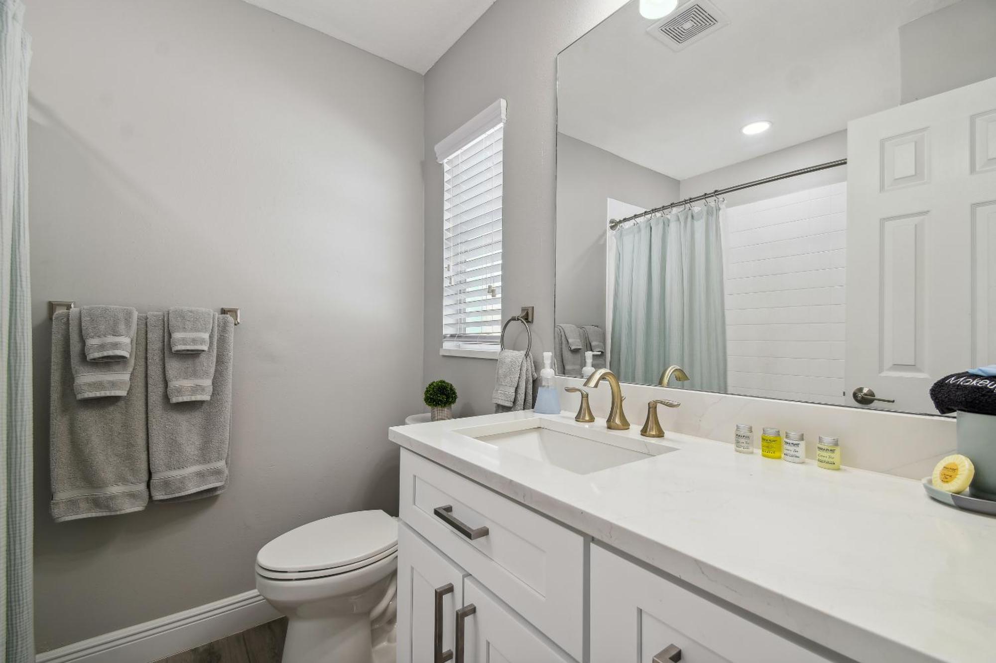 Lake House Westchase Area. Heated Pool Waterfront! Tampa Exterior photo