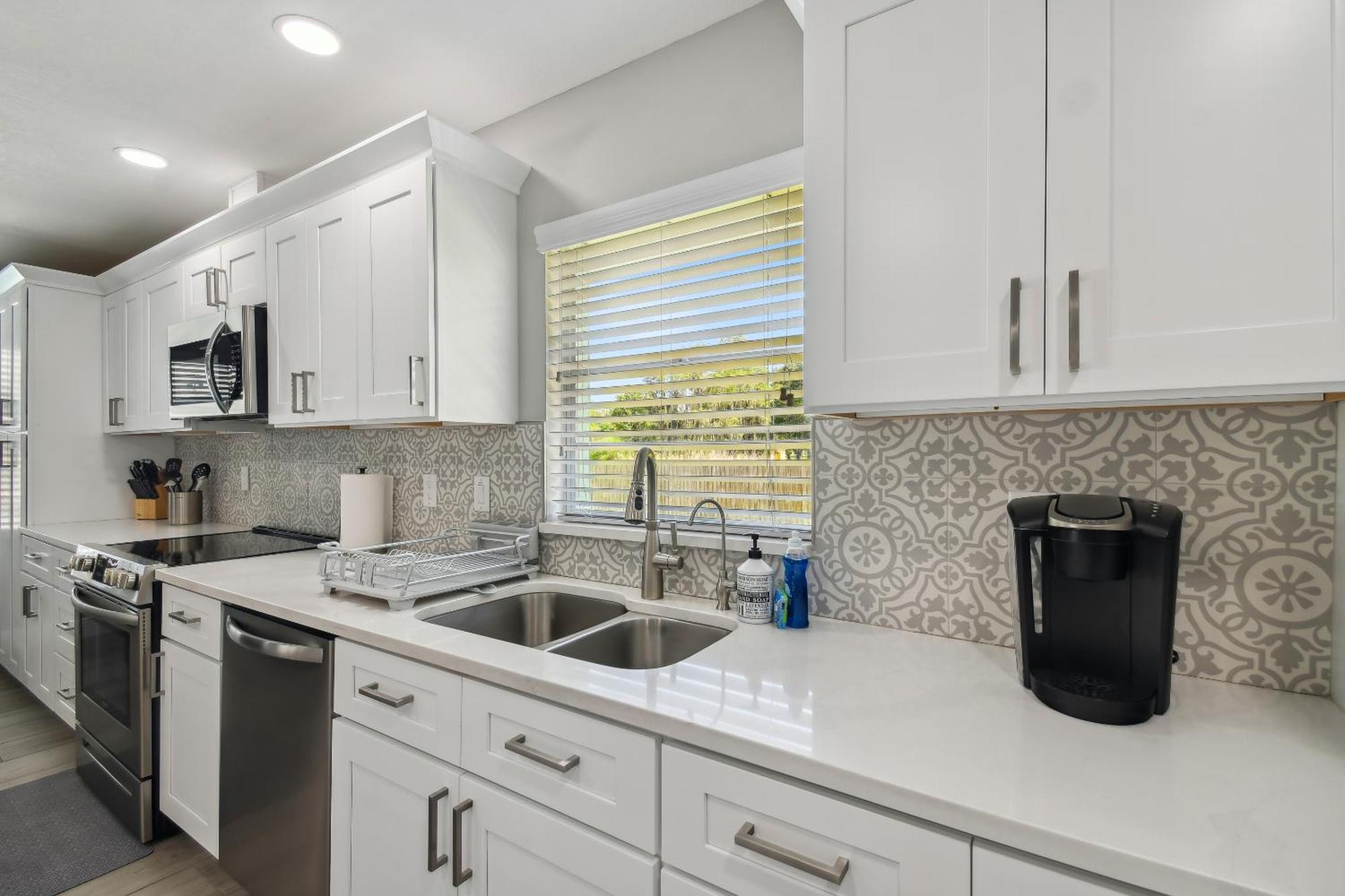 Lake House Westchase Area. Heated Pool Waterfront! Tampa Exterior photo